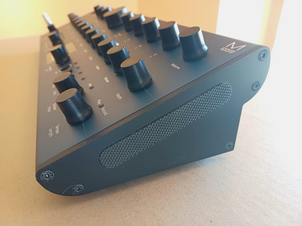 Modal Cobalt 8 M de segunda mano · Foto 7 de 9 · Valencia · 349 €