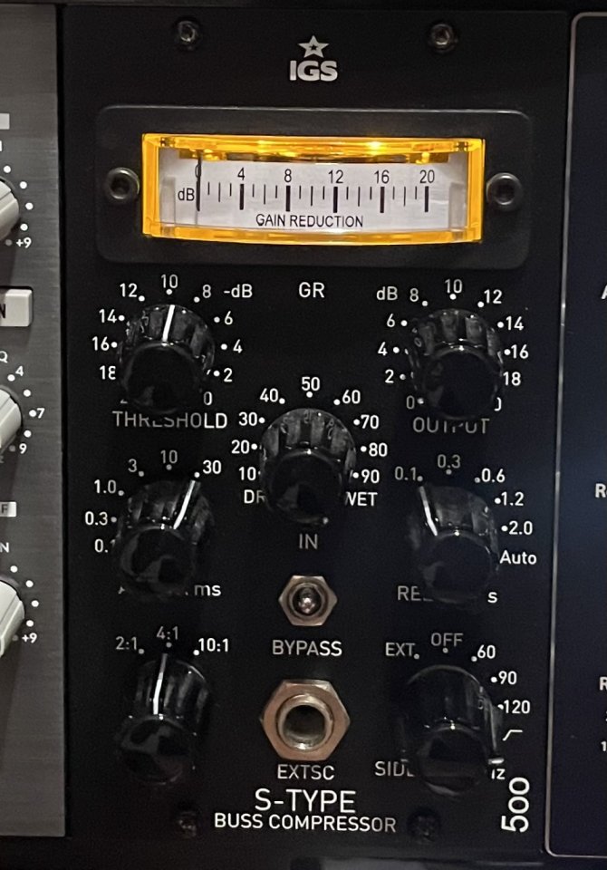 IGS S Type Bus Compressor de segunda mano · Barcelona · 600 €