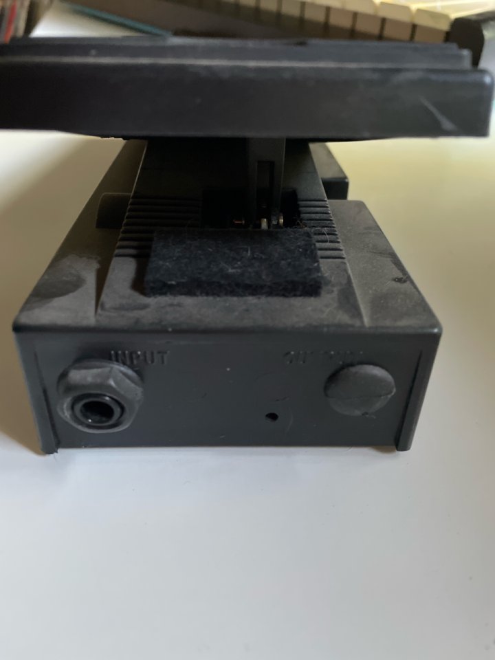 pedal de expresión line 6