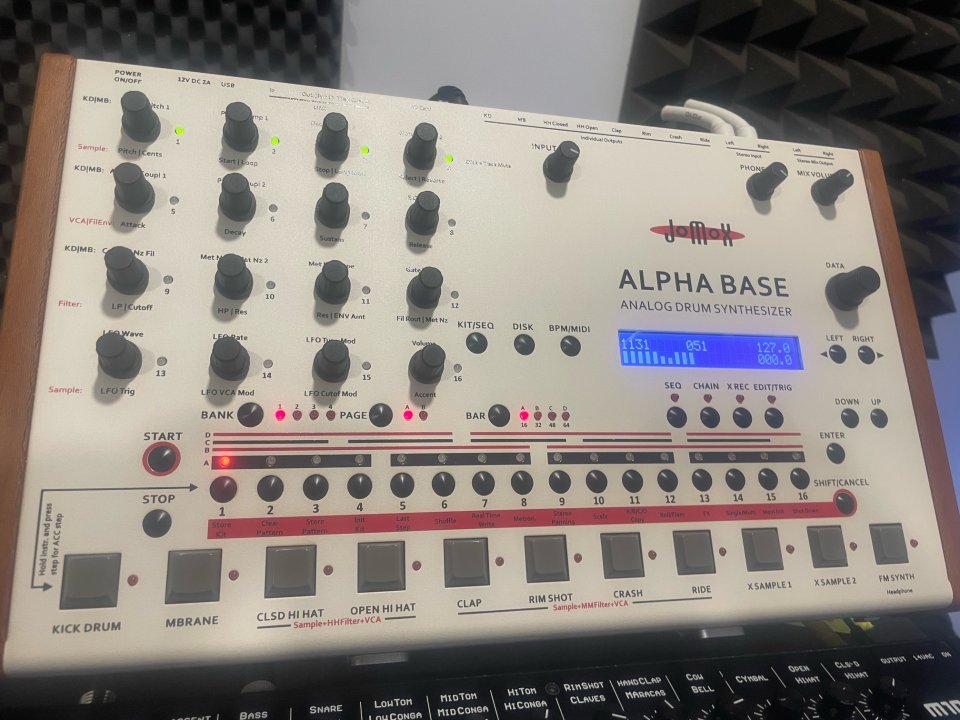 Jomox Alpha Base de segunda mano · Foto 1 de 5 · Valladolid · 1000 €