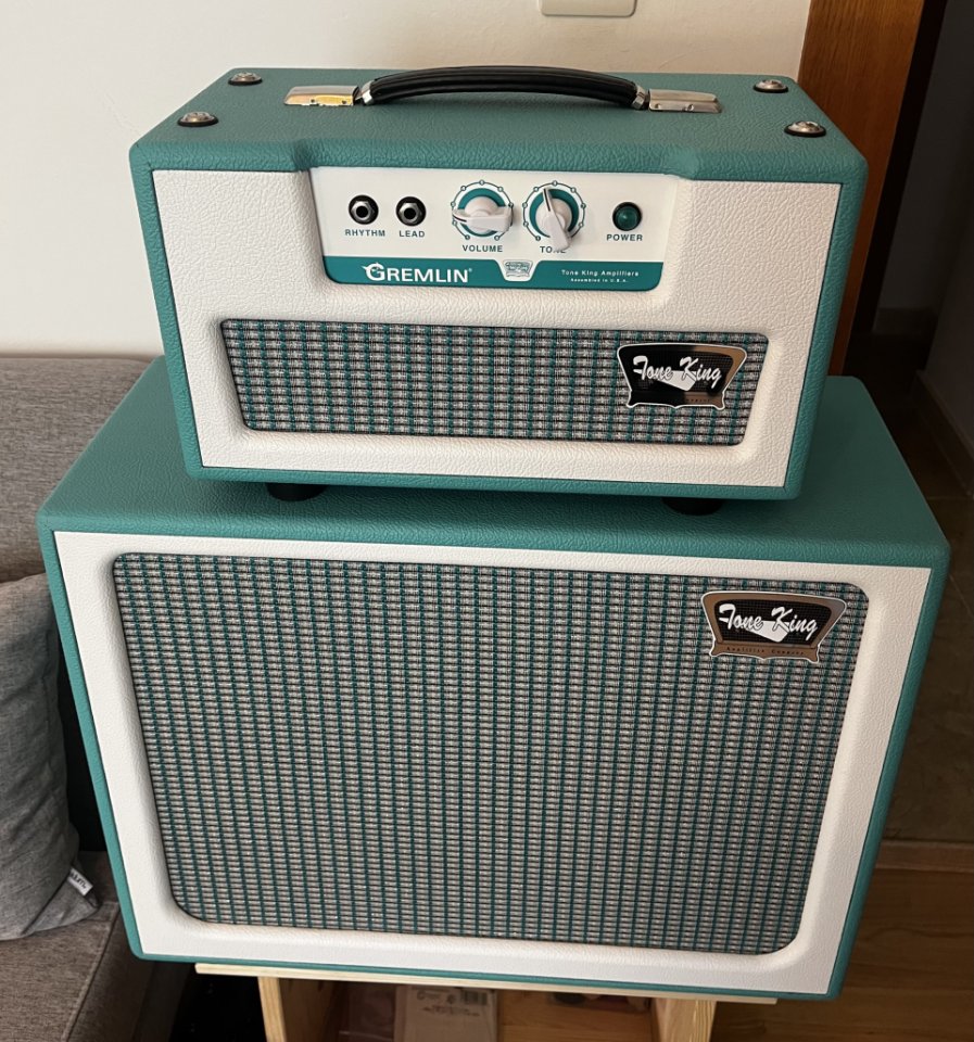 Tone King Gremlin Head + Cab de segunda mano · Foto 2 de 6 · Granada · 1975 €