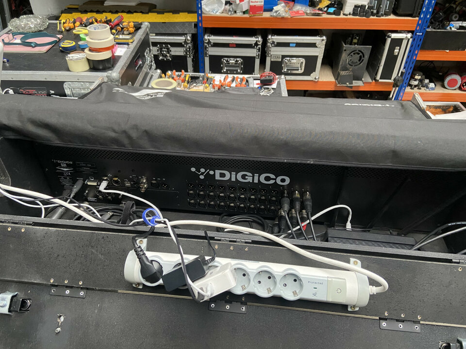 Dígico S31 + Drack 32/16 Reservada de segunda mano · Foto 3 de 10 · Madrid · 7700 €