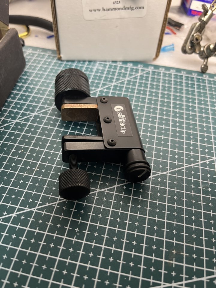 David Gage The Realist Soundclip Bass