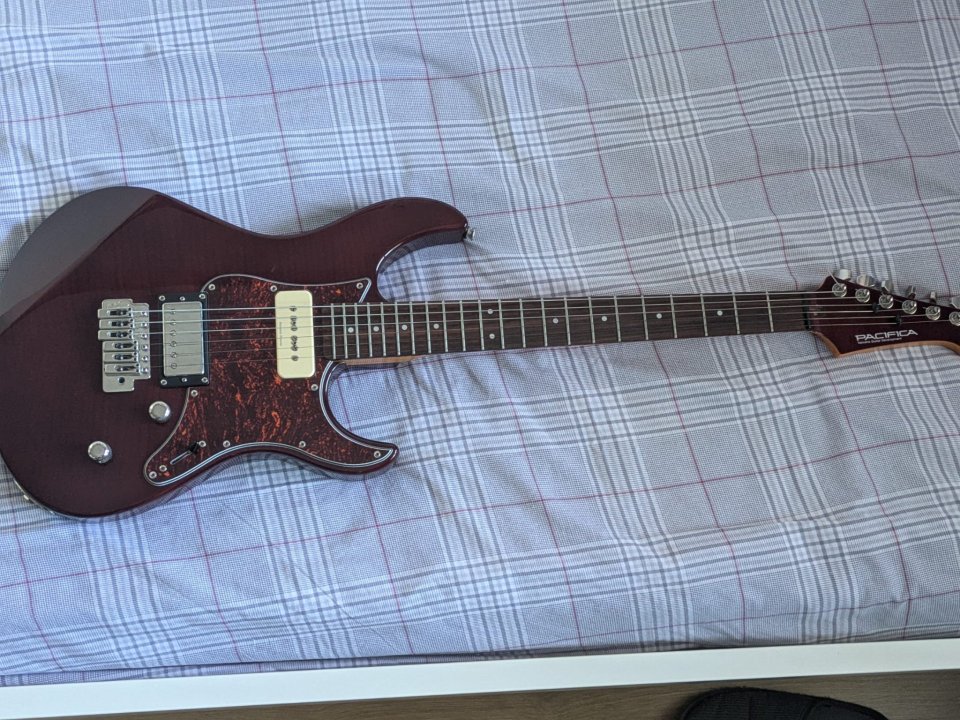 Yamaha Pacifica 611VFM de segunda mano · Foto 3 de 9 · Valencia · 450 €