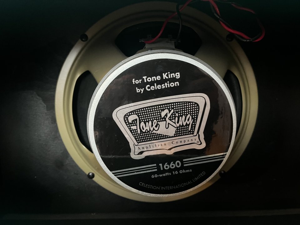 Tone King Gremlin Head + Cab de segunda mano · Foto 6 de 6 · Granada · 1975 €