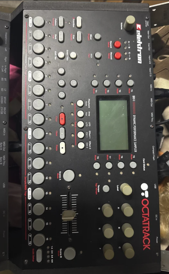 Elektron Octatrack con Caja Original