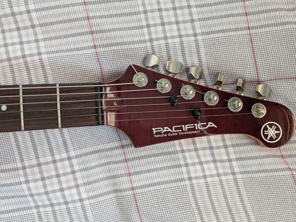 Yamaha Pacifica 611VFM de segunda mano · Foto 5 de 9 · Valencia · 450 €