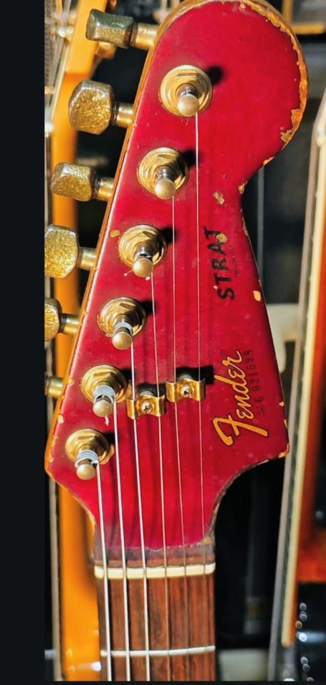 Fender stratocaster the strat 1980 decapada!!!