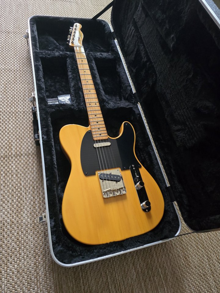 Squier Telecaster Classic Vibe 50s mejorada Lista para directo estuche de segunda mano · Foto 2 de 5 · Valencia · 420 €