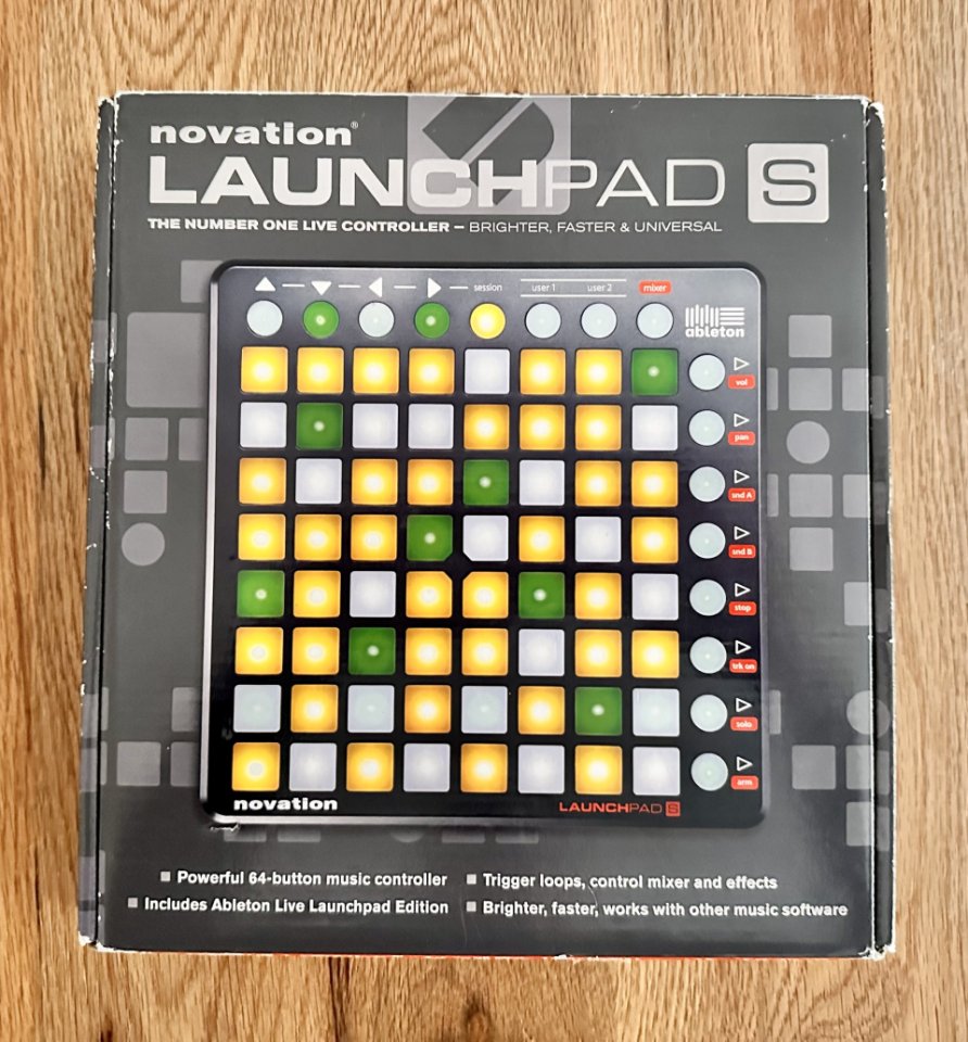 LAUNCHPAD S de segunda mano · Foto 2 de 5 · Madrid · 35 €