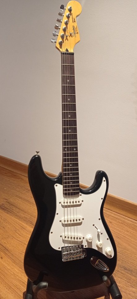 Guitarra eléctrica Squier Corea 1989 nueva de segunda mano · Foto 2 de 10 · Cuenca · 210 €
