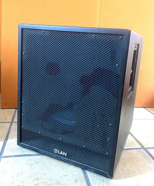 Equipo de Sonido "LAN" de segunda mano · Foto 2 de 10 · Málaga · 500 €