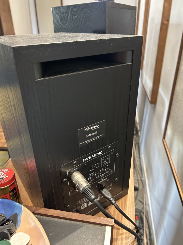 Dynaudio BM5 MKIII de segunda mano · Foto 3 de 4 · Granada · 650 €