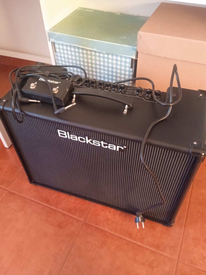 Blackstar id core 100 stereo