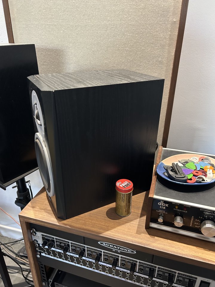 Dynaudio BM5 MKIII de segunda mano · Foto 4 de 4 · Granada · 650 €