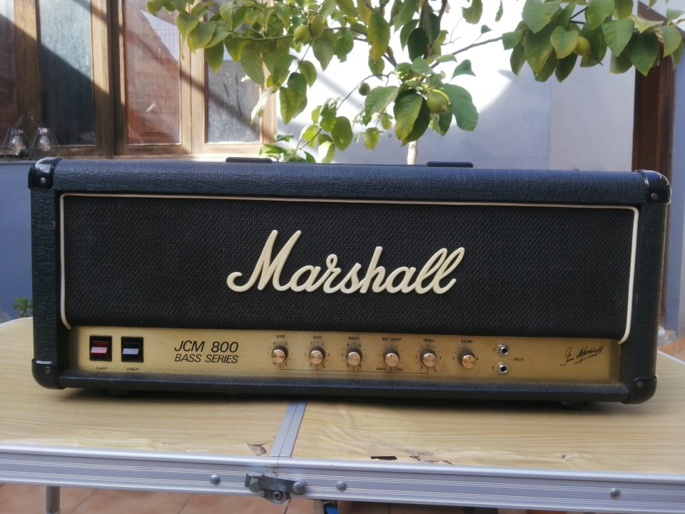 Marshall JCM800 BASS