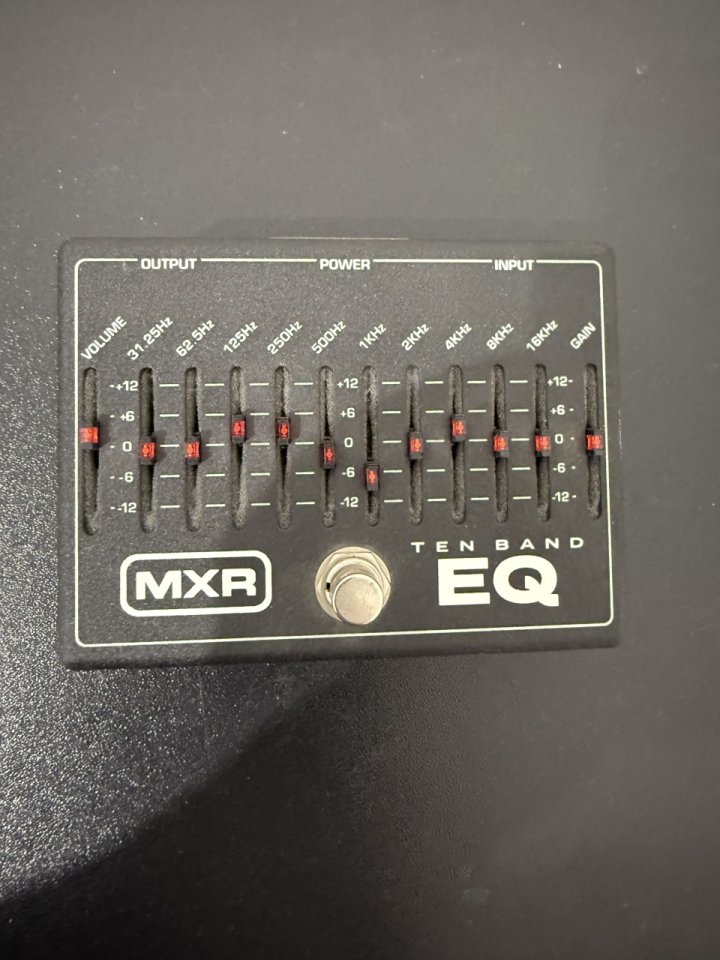 MXR EQ 10 bandas de segunda mano · Foto 1 de 5 · Barcelona · 110 €