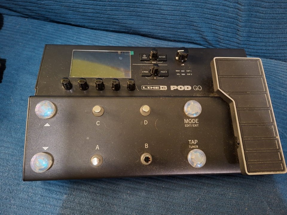 Line6 POD GO (tambien acepto cambios)
