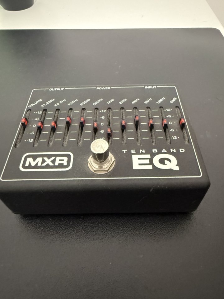 MXR EQ 10 bandas de segunda mano · Foto 2 de 5 · Barcelona · 110 €