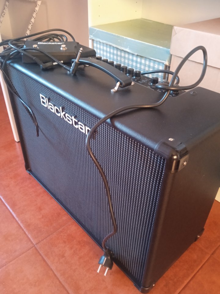 Blackstar id core 100 stereo