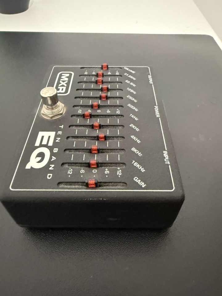 MXR EQ 10 bandas de segunda mano · Foto 3 de 5 · Barcelona · 110 €