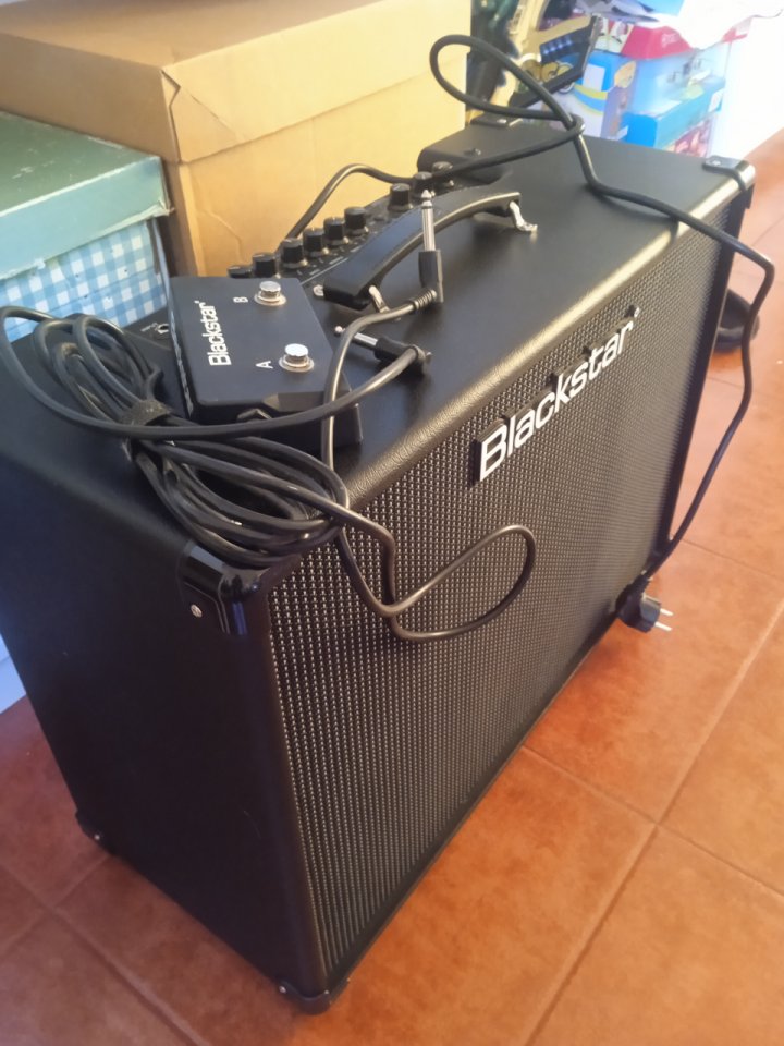 Blackstar id core 100 stereo