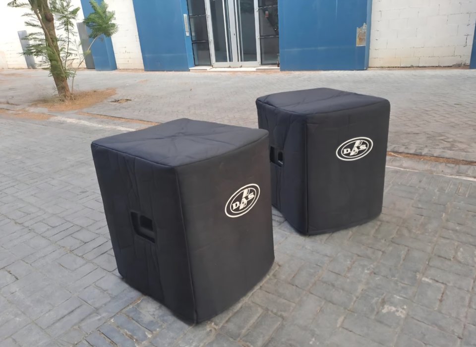Dos Subgraves Das Vantec 18a Autoamplificados Con Fundas Incluidas