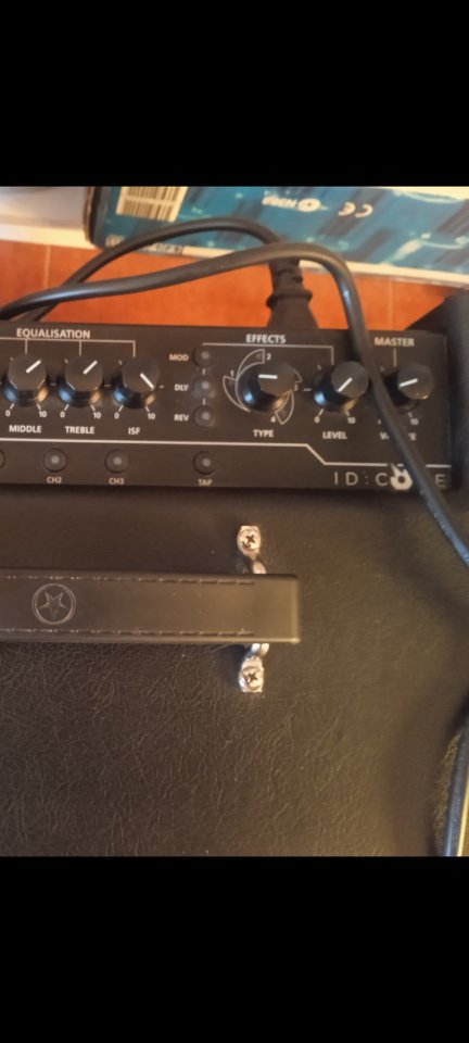 Blackstar id core 100 stereo