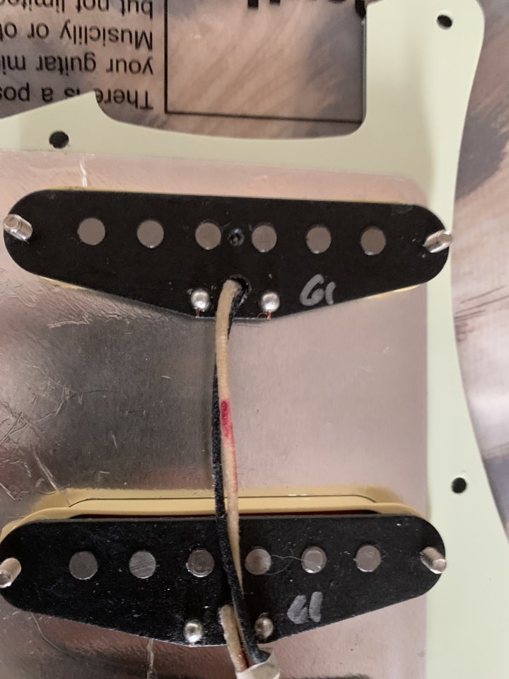 Fender Pure Vintage 61 de segunda mano · Foto 1 de 3 · Cantabria · 110 €