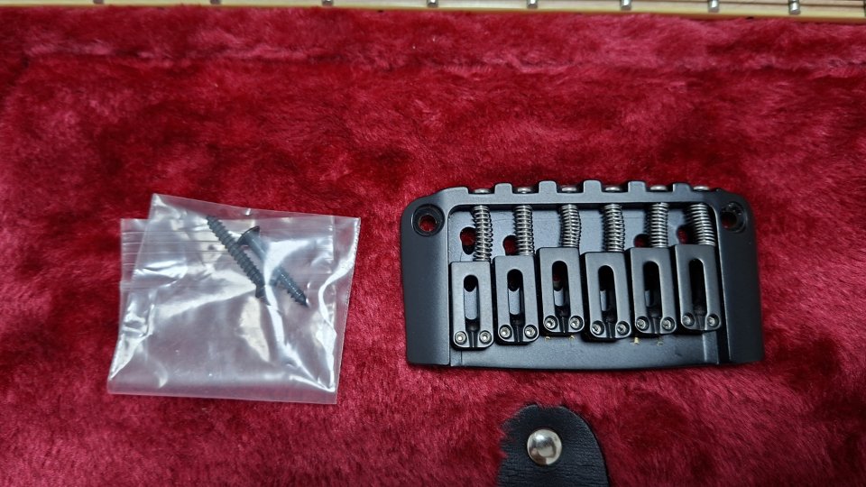 Ibanez Prestige RG652AHMFX-NGB Seymour Duncan y CTS, Made in Japan de segunda mano · Foto 10 de 10 · Madrid · 995 €