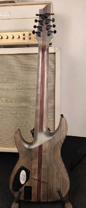 Cambio por Bajo-Schecter C-8 MS SLS Evil Twin de segunda mano · Foto 4 de 5 · Cáceres