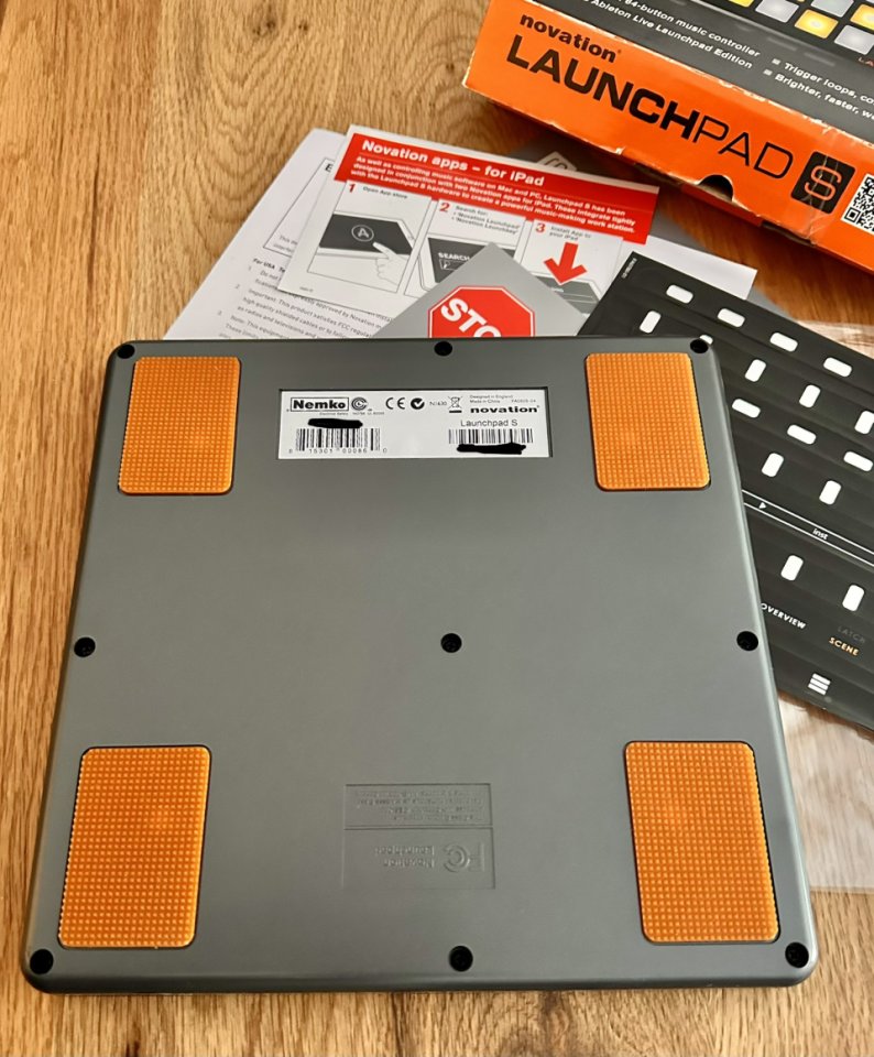 LAUNCHPAD S de segunda mano · Foto 3 de 5 · Madrid · 35 €