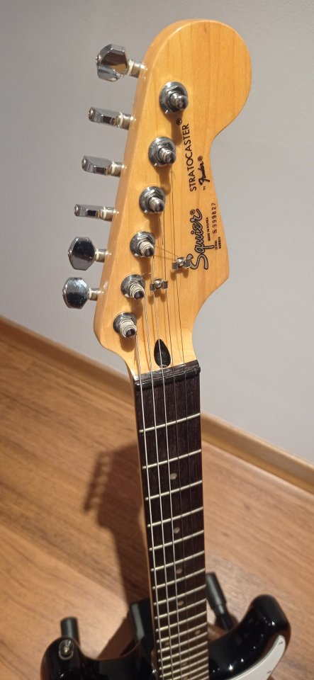 Guitarra eléctrica Squier Corea 1989 nueva de segunda mano · Foto 3 de 10 · Cuenca · 210 €