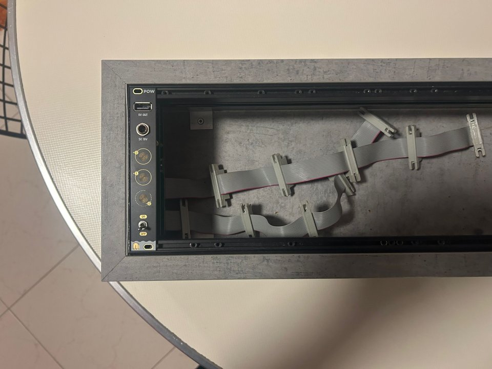 Rack Eurorack 104HP 1 Row DIY + Fuente alimentación Nano Modular