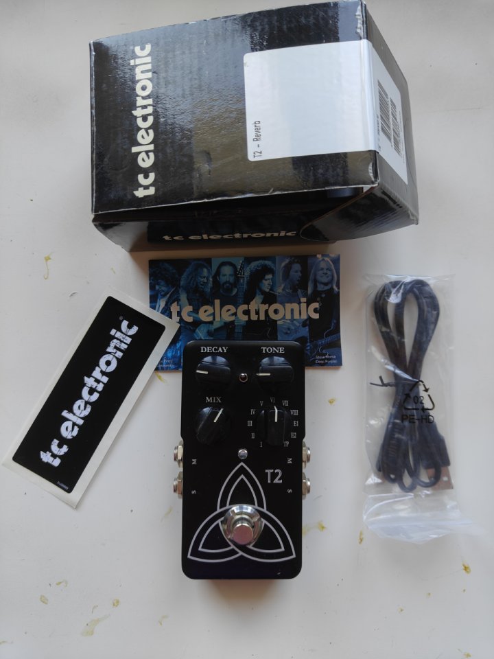 Keeley Aria, Proco Rat2, Line6 HX Effects, CryBaby... (Listado) de segunda mano · Foto 7 de 10 · Badajoz · 100 €