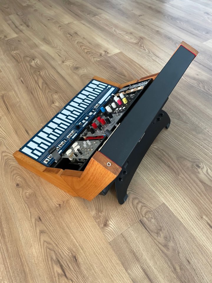 Frap Tools _UNO Case  (Caja Eurorack Modular con su bolsa de transporte) de segunda mano · Foto 2 de 4 · Barcelona · 700 €
