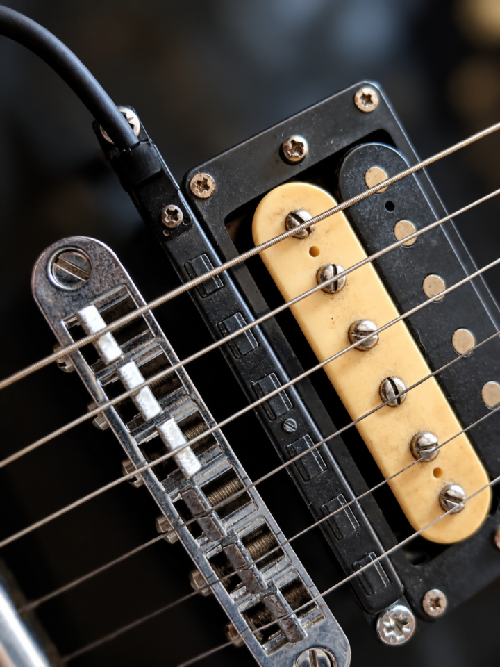 Pastilla MIDI Roland GK-3 para guitarra. sistemas/sintetizadore de segunda mano · Foto 3 de 3 · Madrid · 70 €