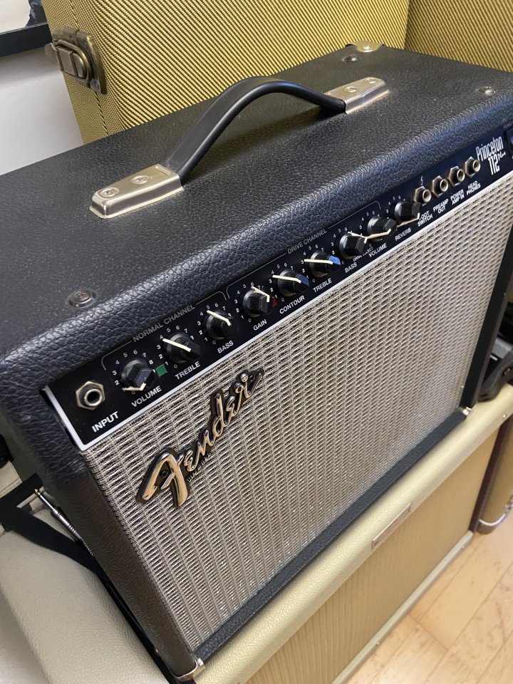 Fender Princeton 112 Plus USA de segunda mano · Foto 3 de 9 · Valencia · 300 €