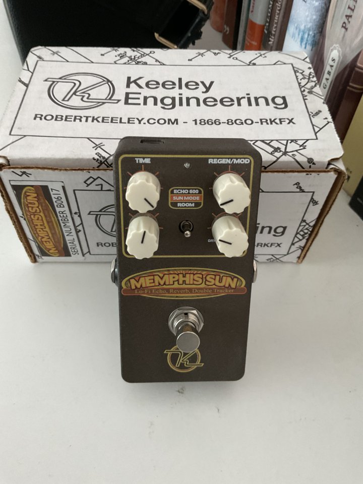 KEELEY Memphis Sun - Lo-Fi Echo Reverb Double Tracker de segunda mano · Foto 2 de 3 · Sevilla · 150 €