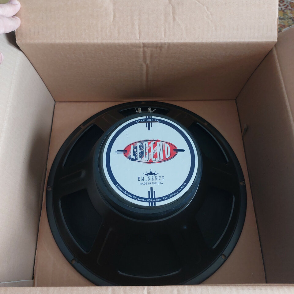 Altavoz Eminence Legend 1518