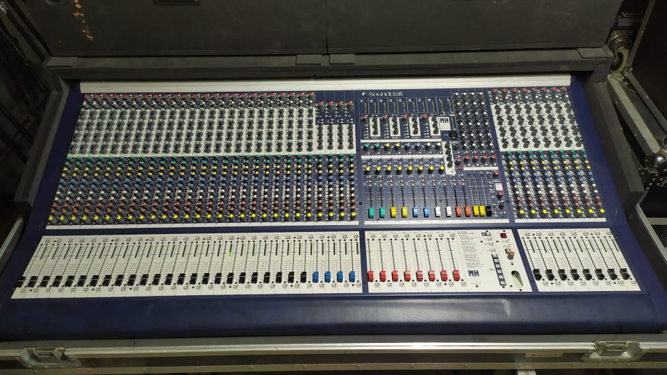 Mesa de sonido Soundcraft MH2