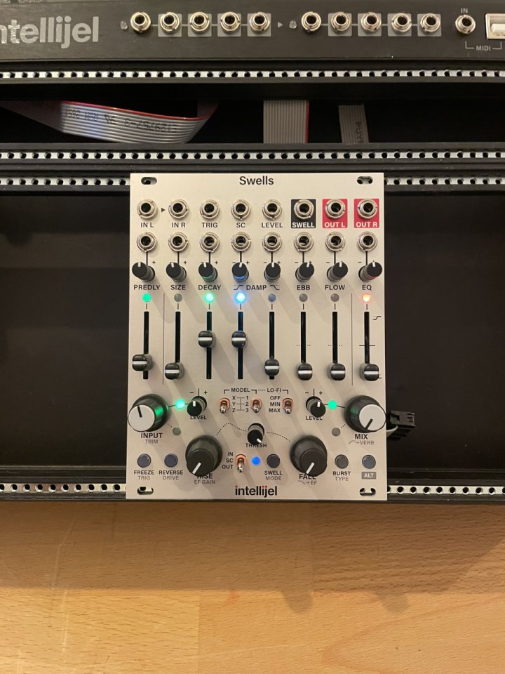 Intellijel Swells Reverb Eurorack de segunda mano · Málaga · 440 €