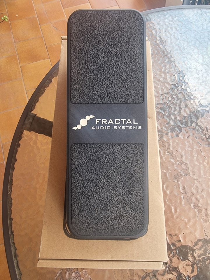 Fractal Audio EV-1 Pedal de Expresión + Caja Original de segunda mano · Foto 1 de 4 · Barcelona · 149 €