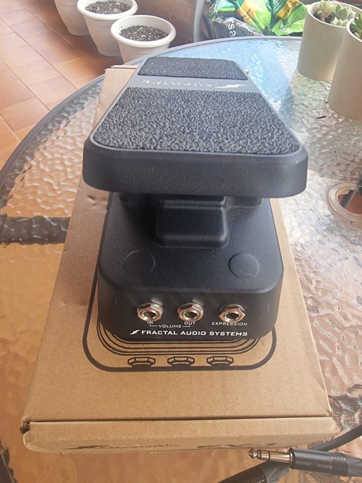 Fractal Audio EV-1 Pedal de Expresión + Caja Original de segunda mano · Foto 2 de 4 · Barcelona · 149 €