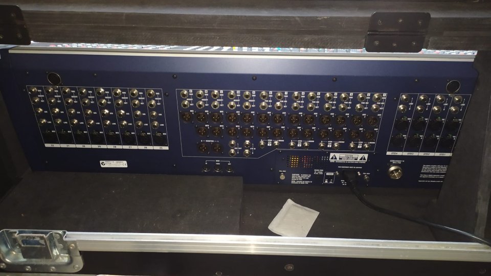 Mesa de sonido Soundcraft MH2