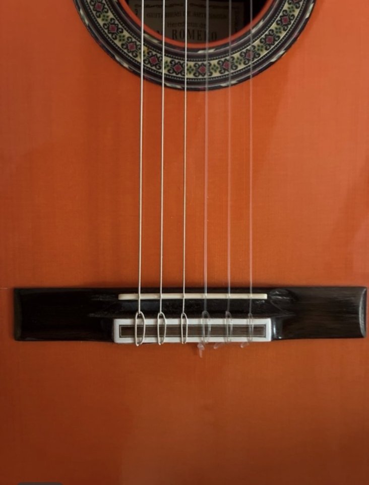Guitarra flamenca M Romero de segunda mano · Foto 8 de 9 · Sevilla · 1200 €