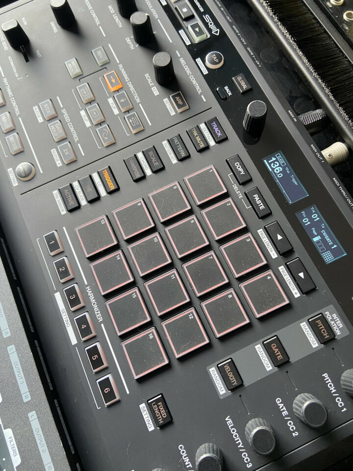 Pioneer Toraiz Squid