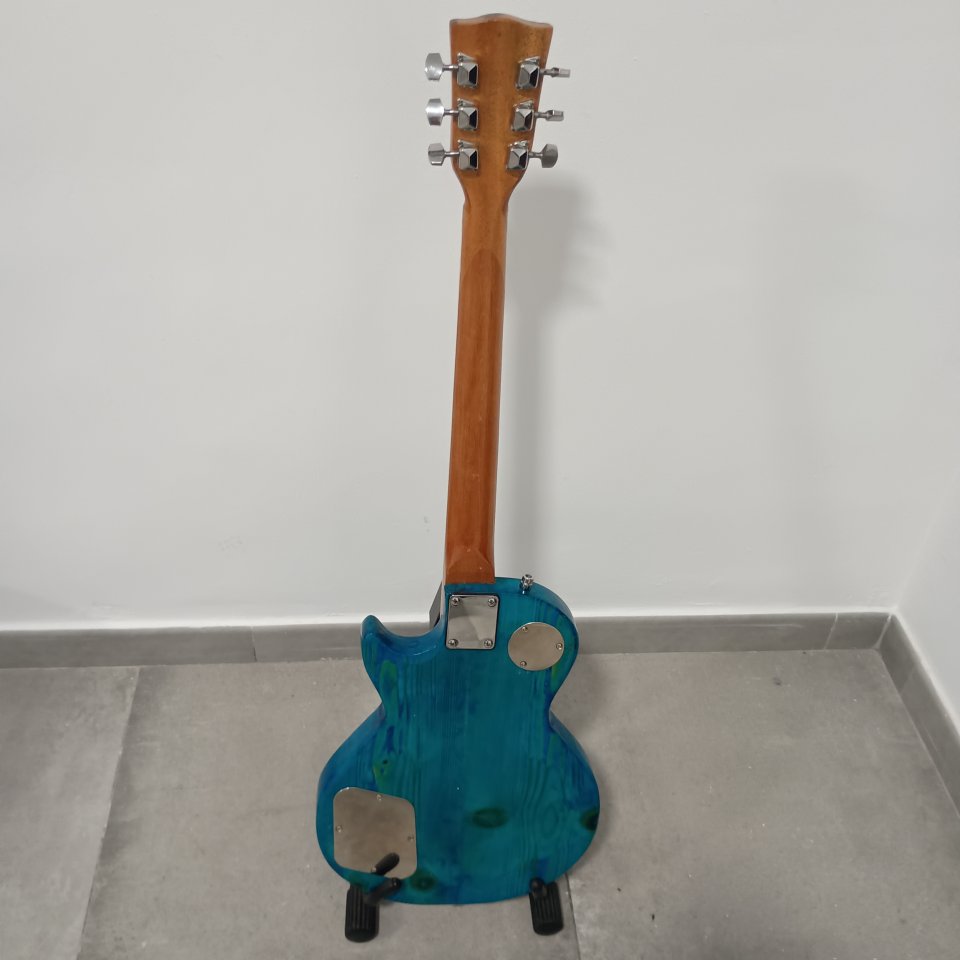 Guitarra eléctrica tipo les Paul de segunda mano · Foto 4 de 6 · Málaga · 120 €
