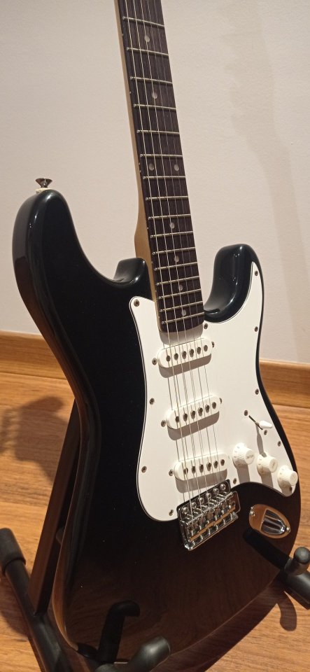 Guitarra eléctrica Squier Corea 1989 nueva de segunda mano · Foto 4 de 10 · Cuenca · 210 €