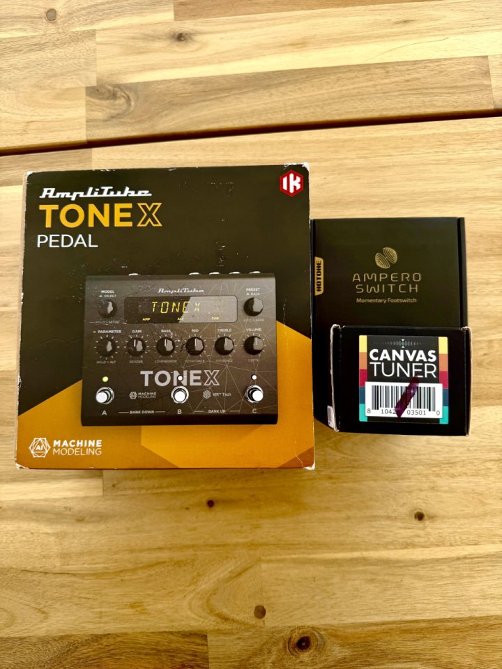 Mini Pedalboard inalámbrico de segunda mano · Foto 1 de 6 · Alicante · 435 €